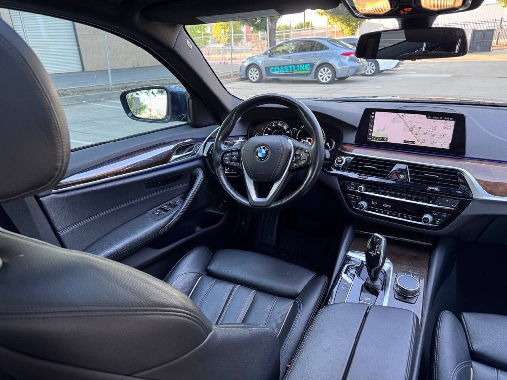 2018 BMW 5 Series Image 15