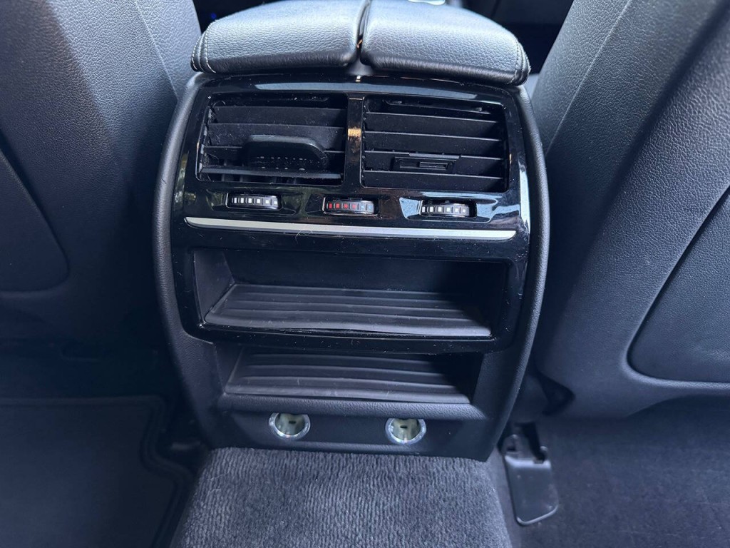 2018 BMW 5 Series Image 34