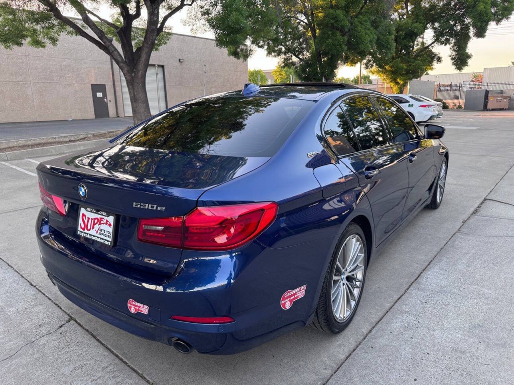 2018 BMW 5 Series Image 65