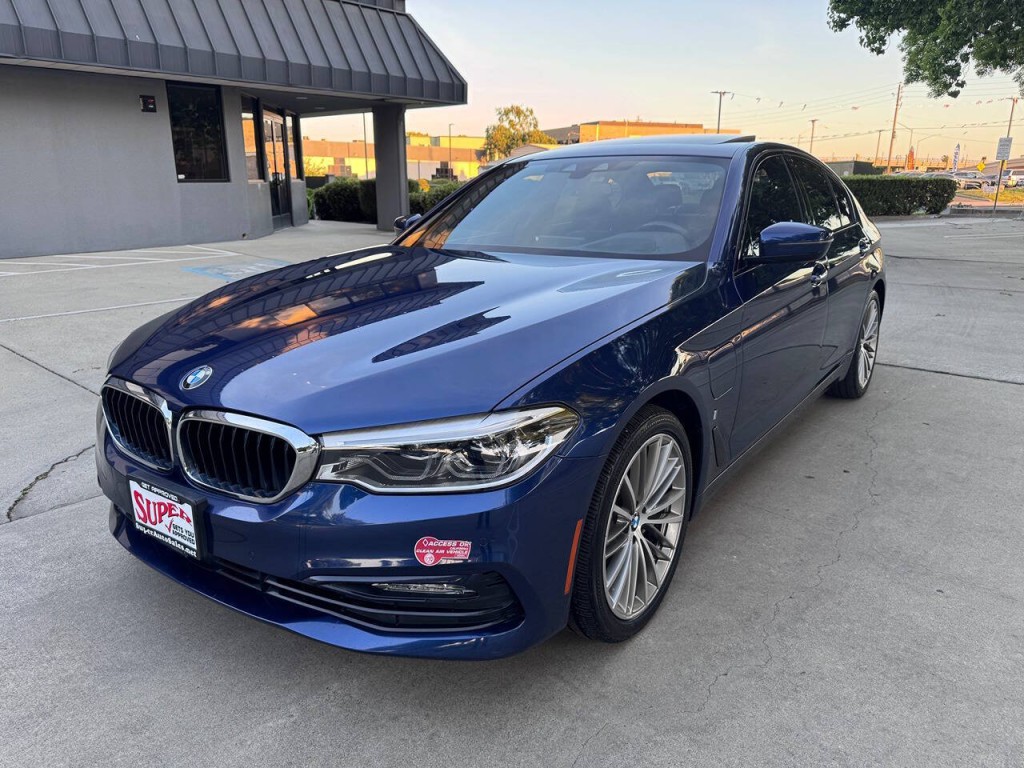 2018 BMW 5 Series Image 60