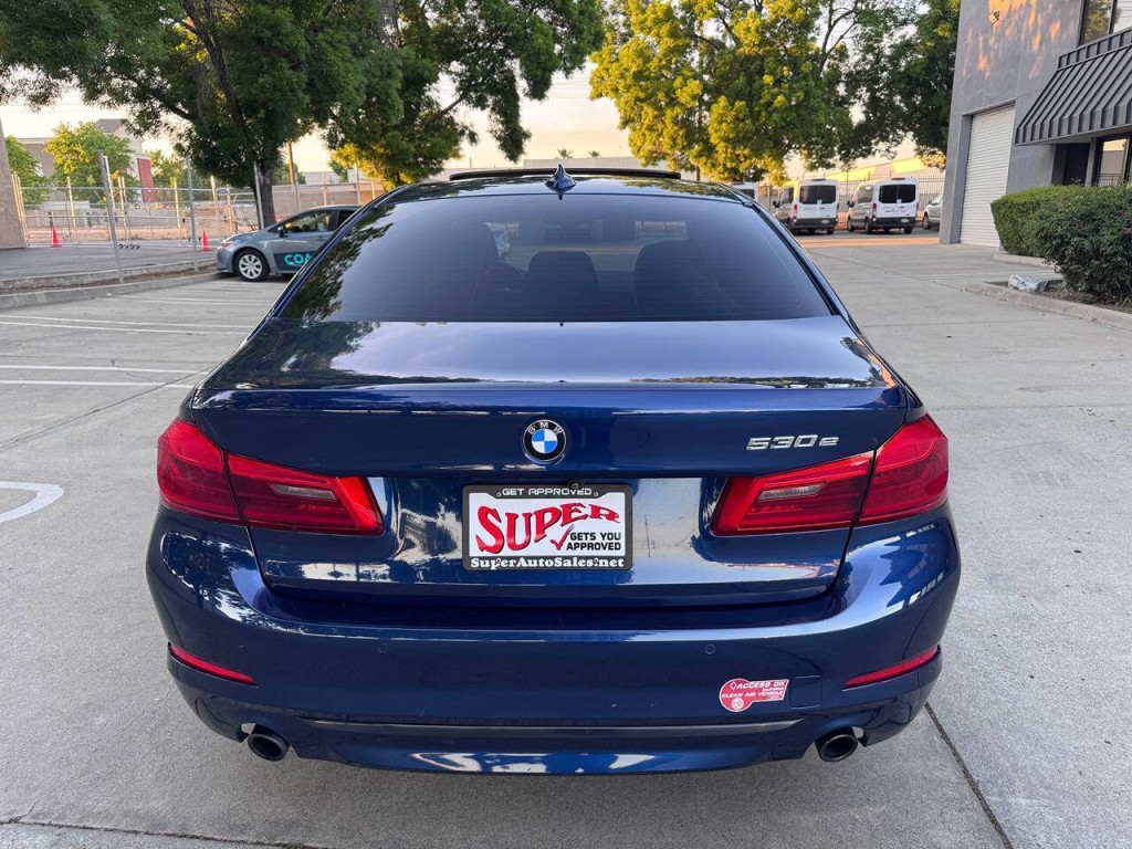 2018 BMW 5 Series Image 65
