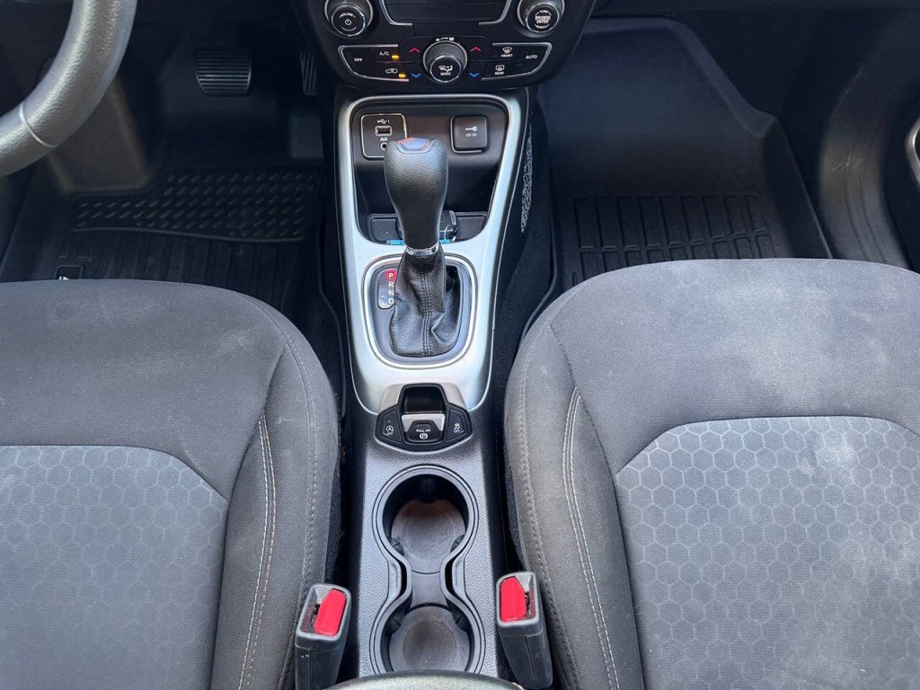 2021 Jeep Compass Image 35