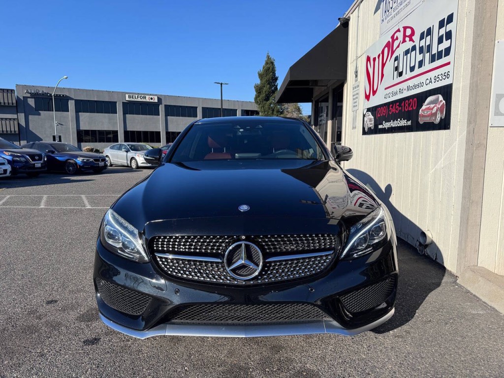 2016 Mercedes-Benz C-Class Image 3