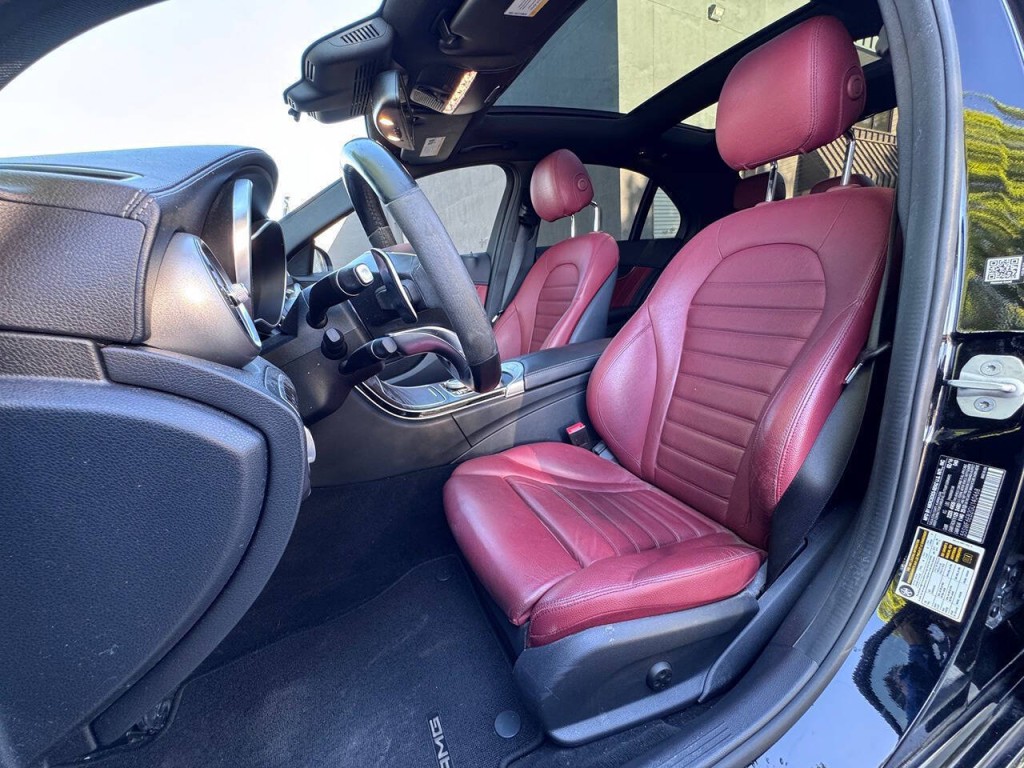 2016 Mercedes-Benz C-Class Image 11