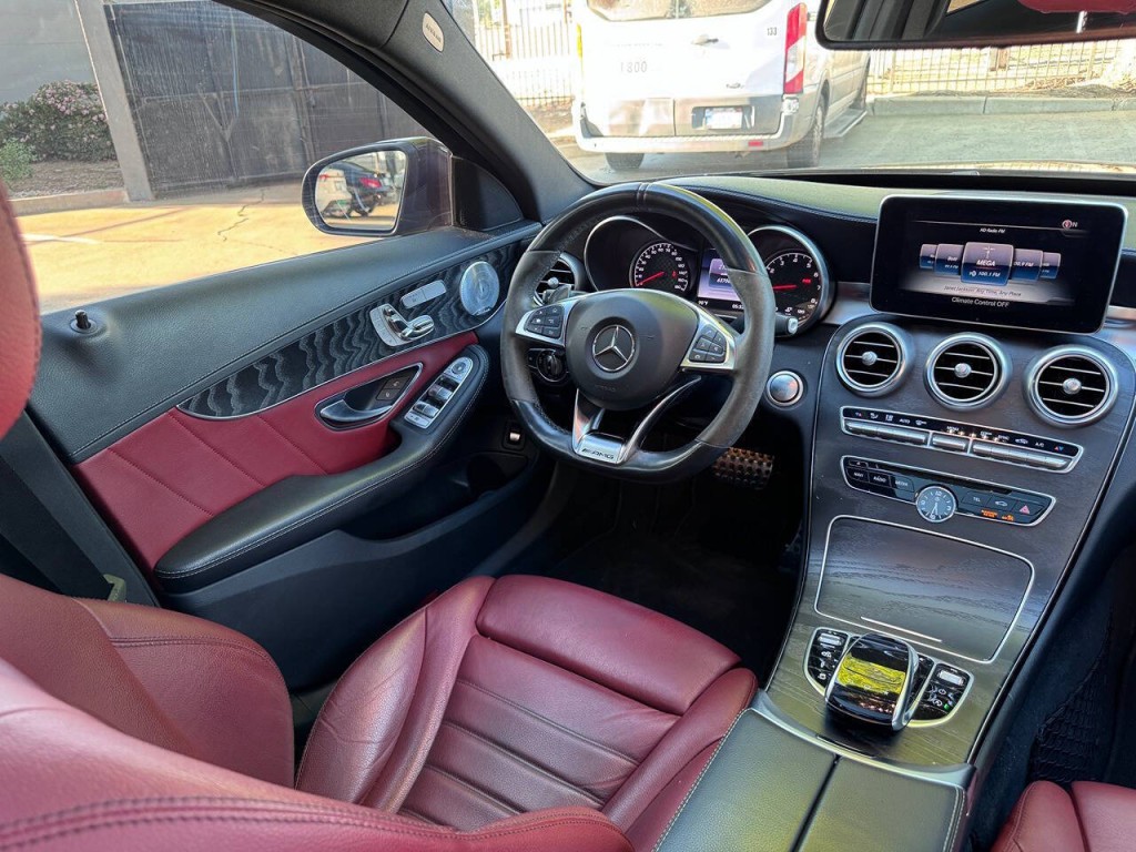 2016 Mercedes-Benz C-Class Image 15