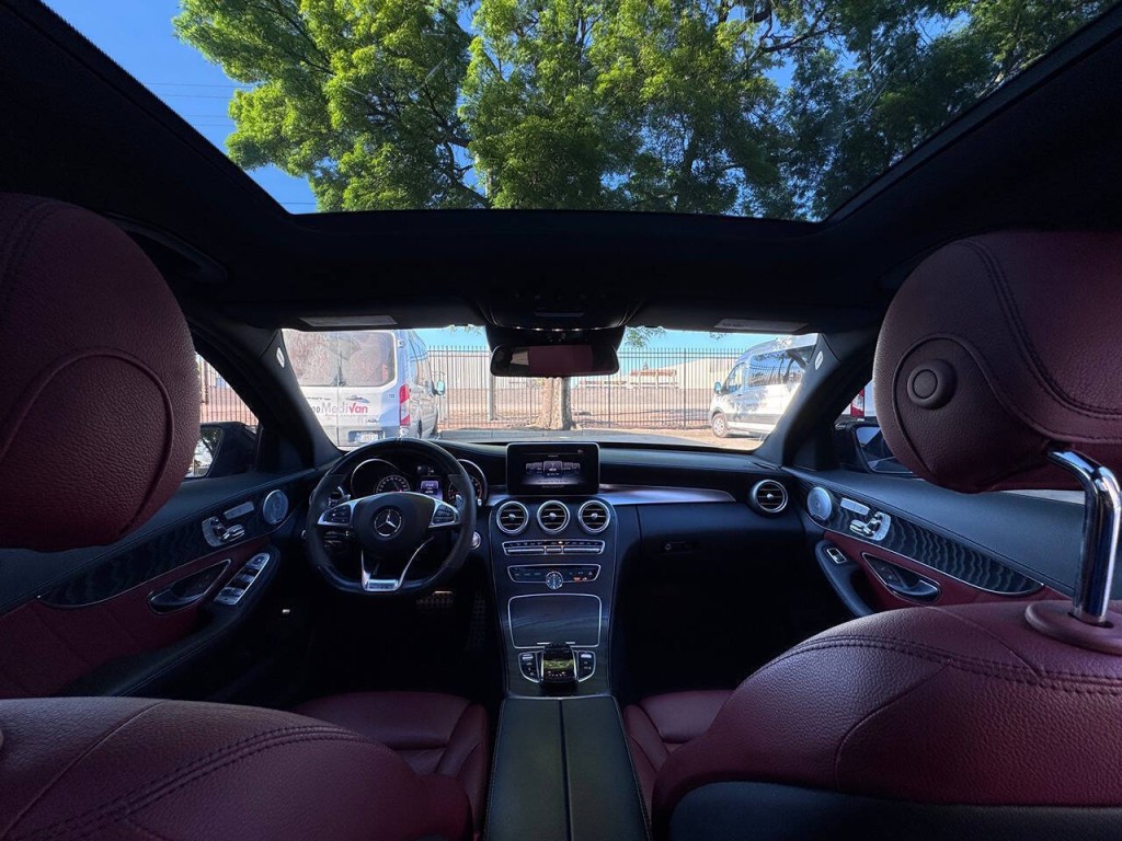 2016 Mercedes-Benz C-Class Image 17