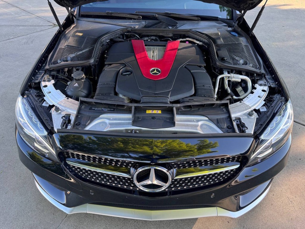 2016 Mercedes-Benz C-Class Image 22
