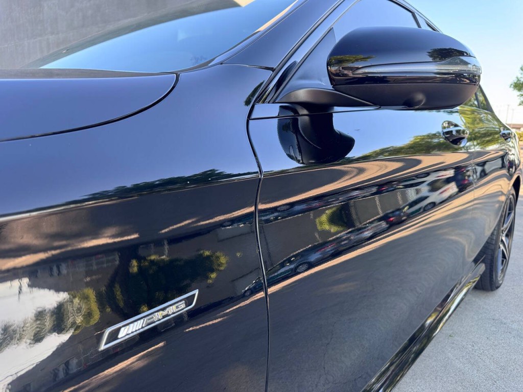 2016 Mercedes-Benz C-Class Image 23