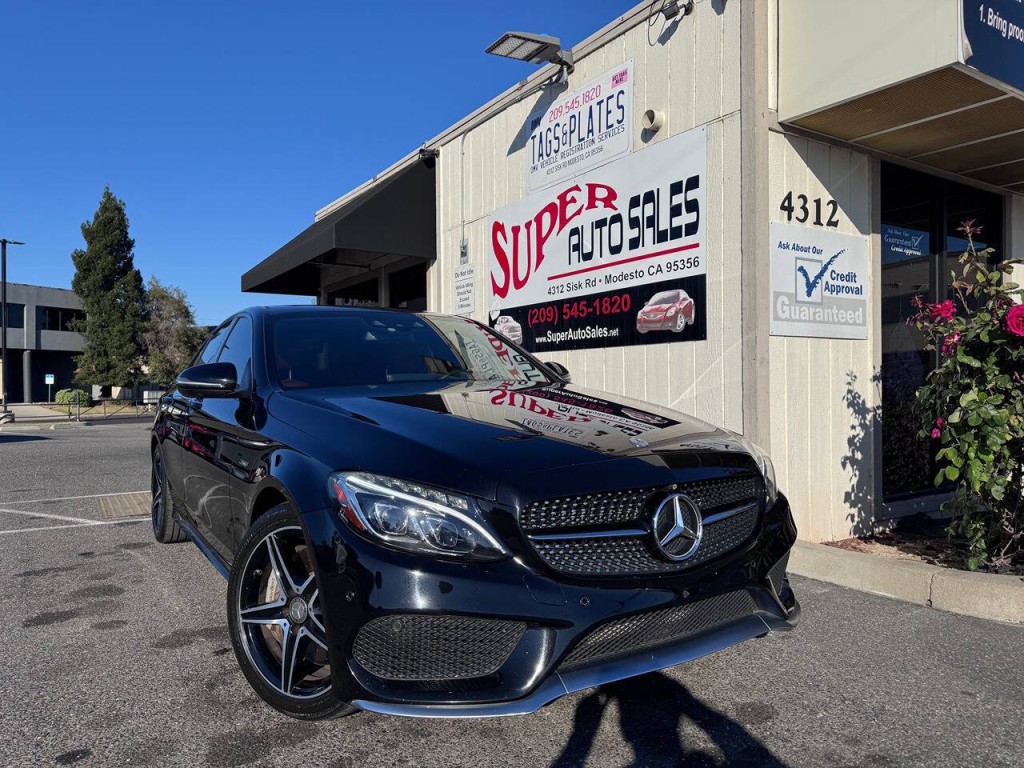 2016 Mercedes-Benz C-Class Image 25