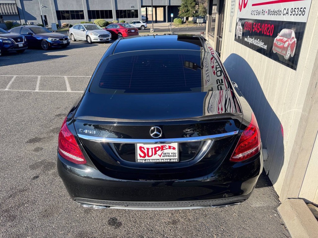 2016 Mercedes-Benz C-Class Image 28