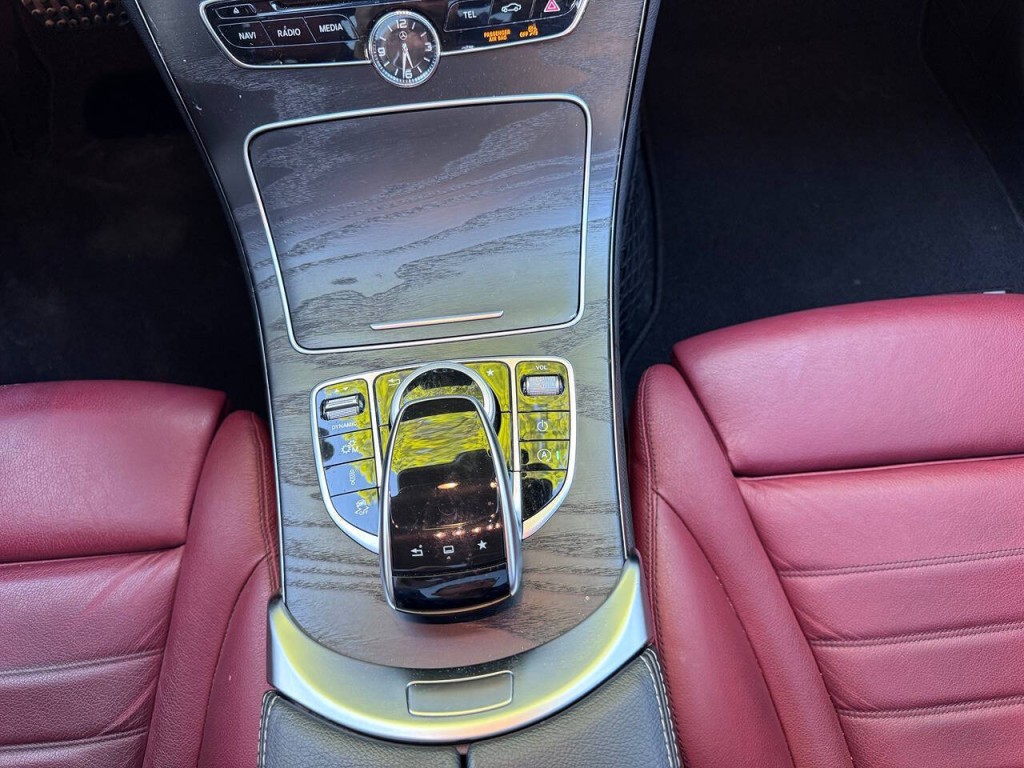 2016 Mercedes-Benz C-Class Image 36