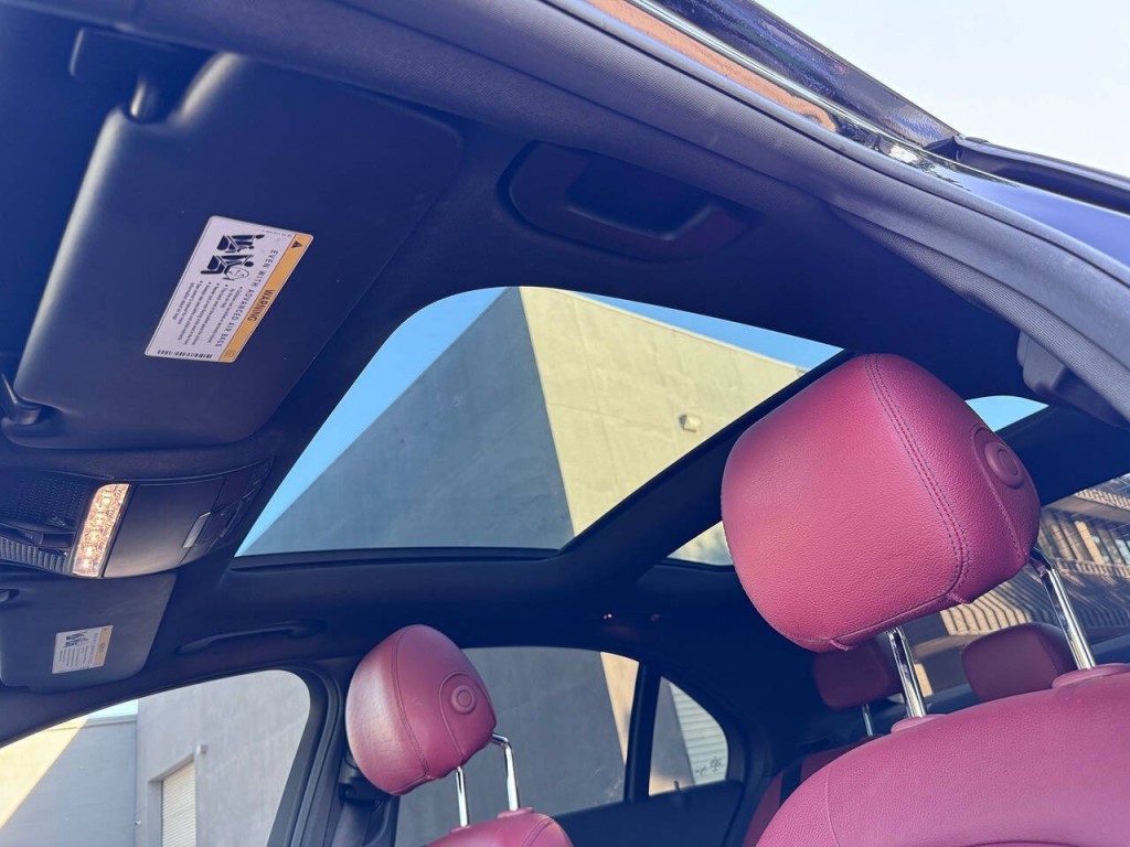 2016 Mercedes-Benz C-Class Image 59