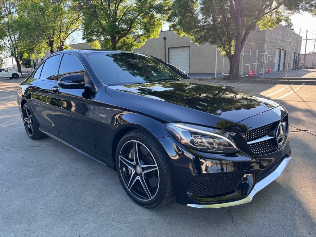 2016 Mercedes-Benz C-Class Image 65