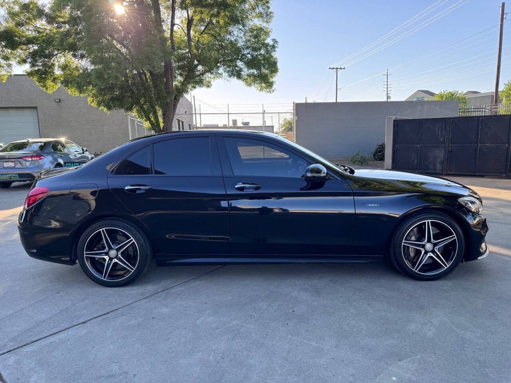 2016 Mercedes-Benz C-Class Image 66