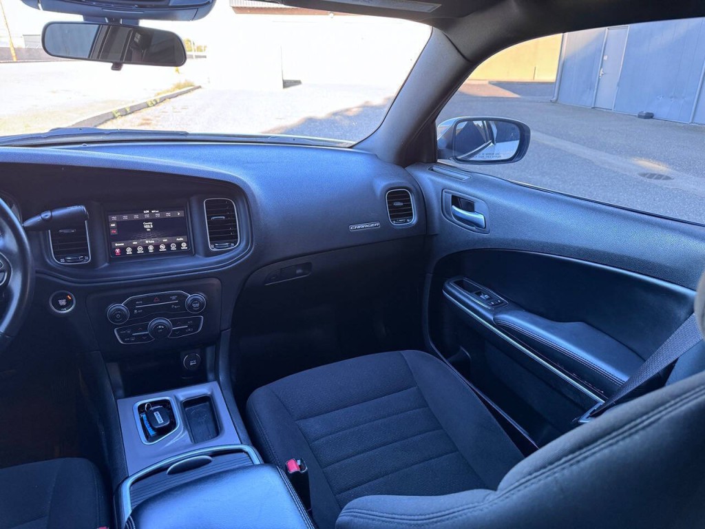 2021 Dodge Charger Image 17