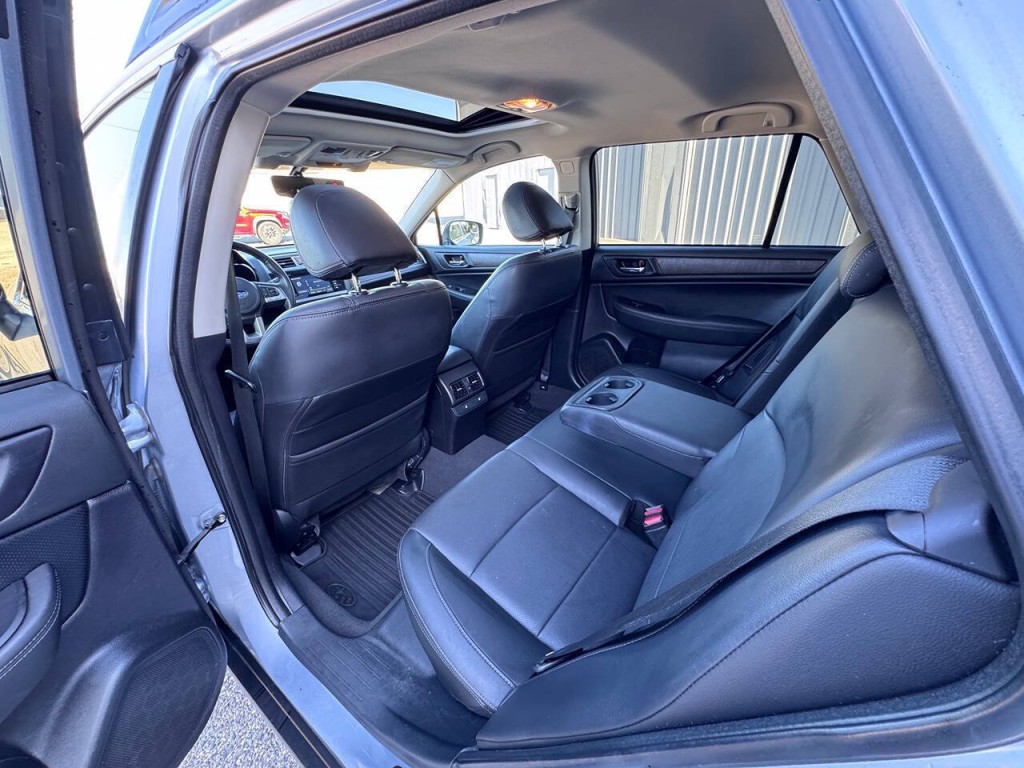 2017 Subaru Outback Image 31