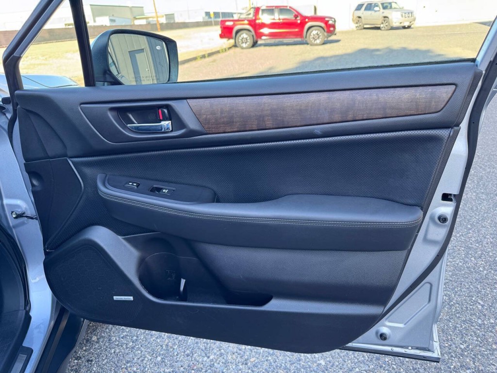 2017 Subaru Outback Image 52