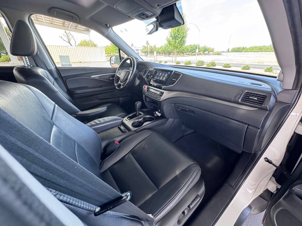 2019 Honda Pilot Image 30
