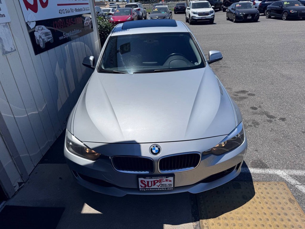 2014 BMW 3 Series Image 27