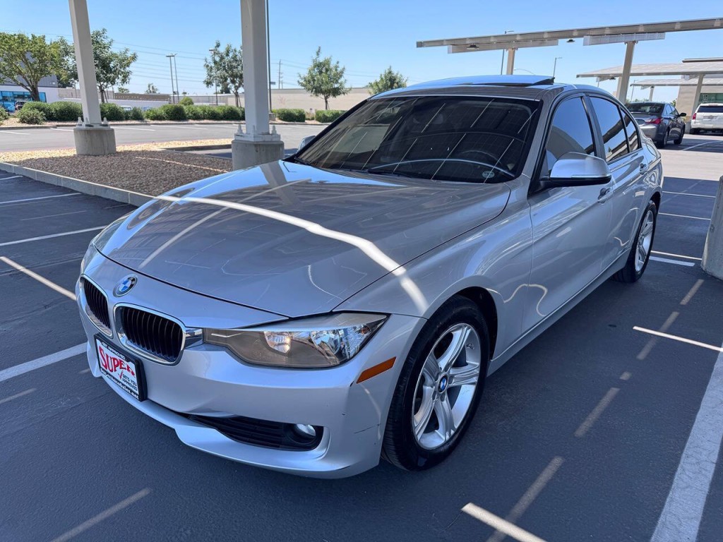 2014 BMW 3 Series Image 50