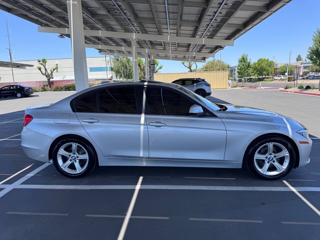 2014 BMW 3 Series Image 53