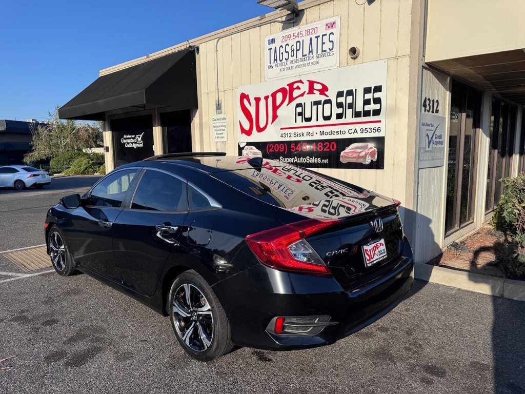 2018 Honda Civic Image 10