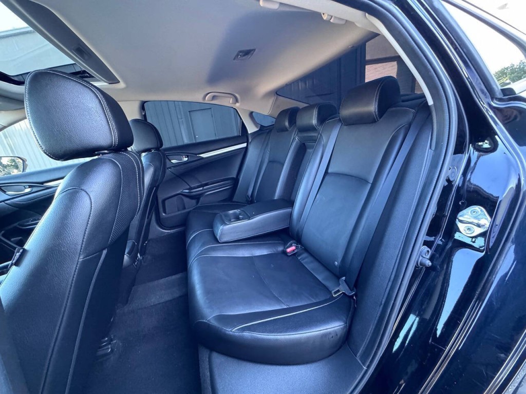 2018 Honda Civic Image 14