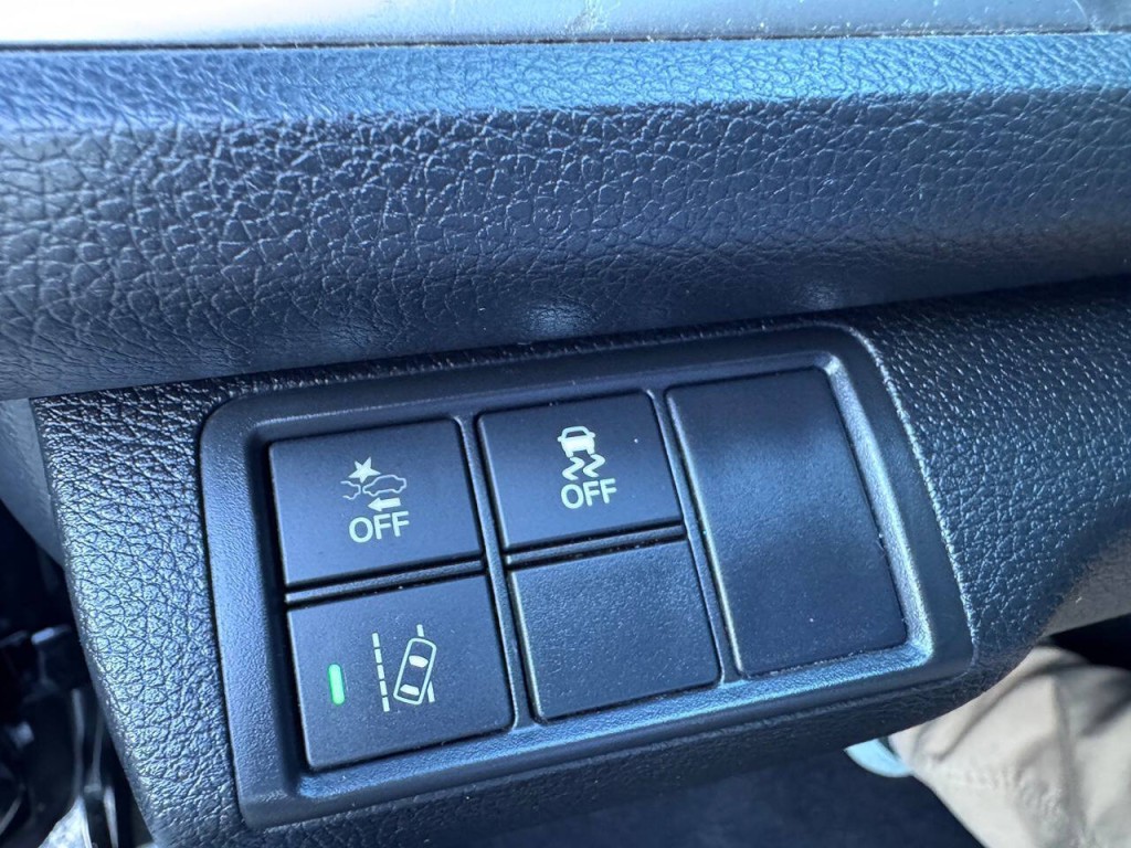 2018 Honda Civic Image 33
