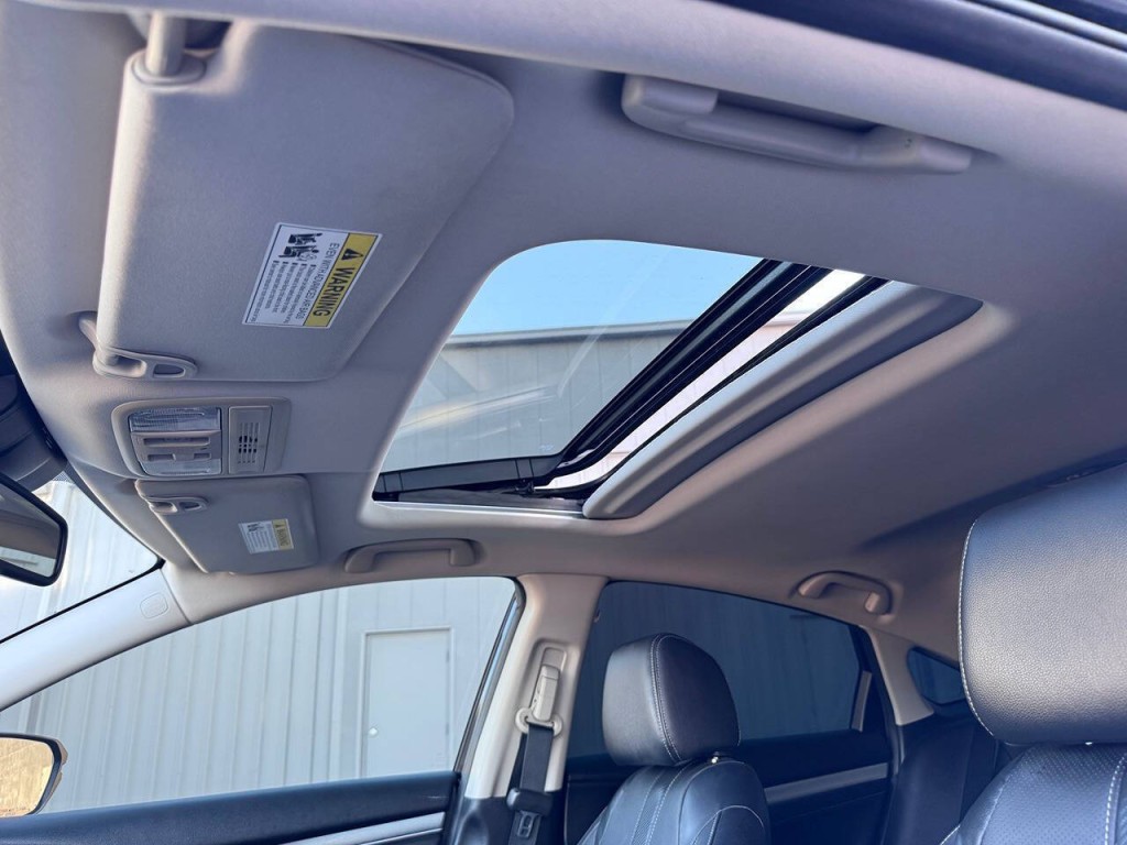 2018 Honda Civic Image 39