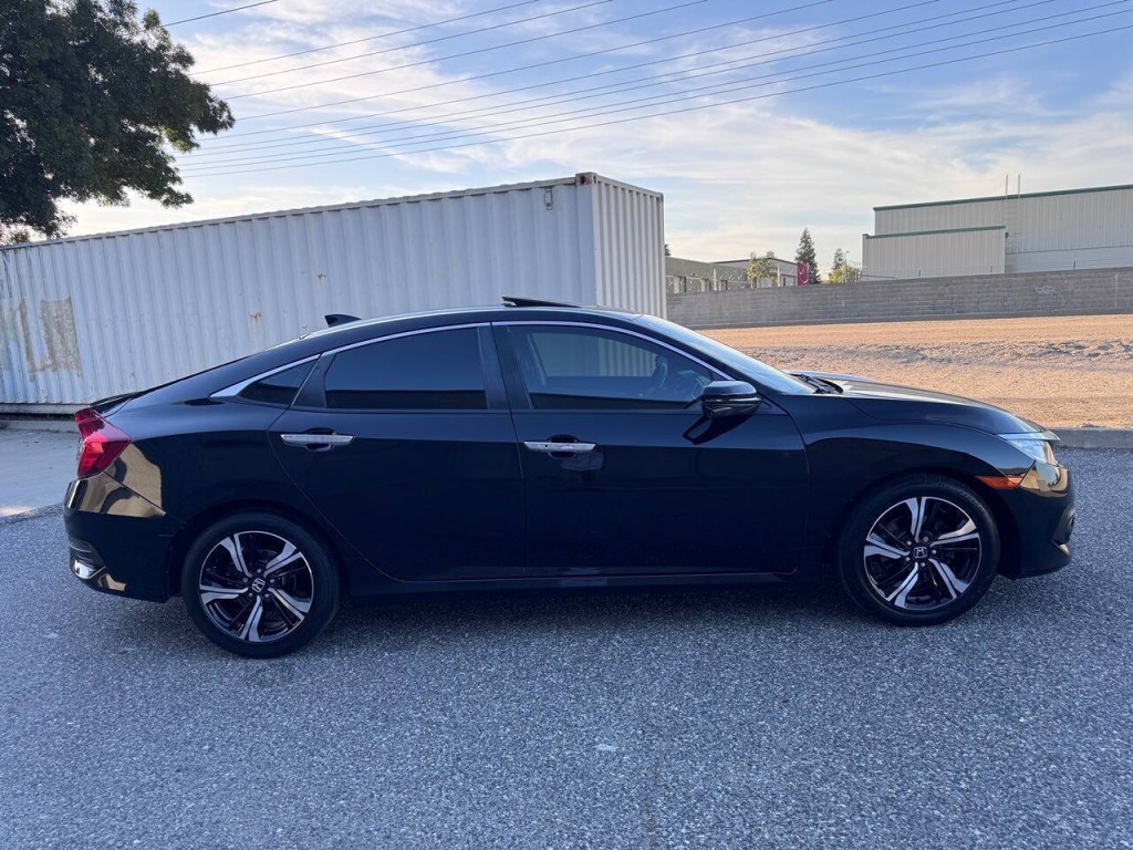 2018 Honda Civic Image 54