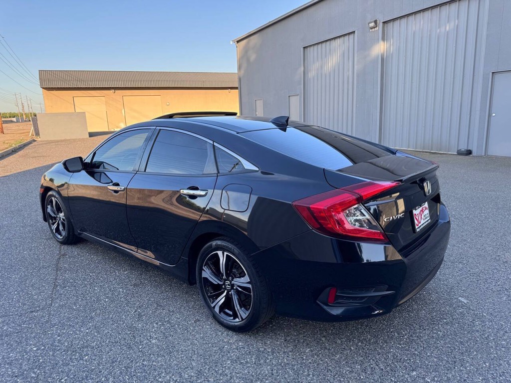 2018 Honda Civic Image 57