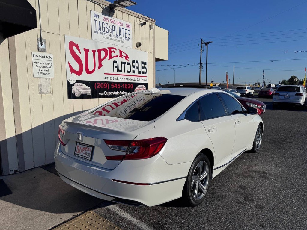 2018 Honda Accord Image 9