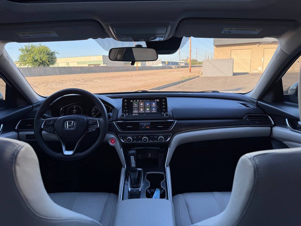 2018 Honda Accord Image 17