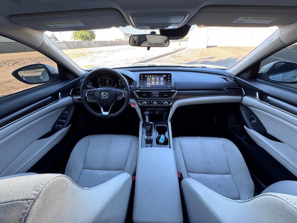 2018 Honda Accord Image 22