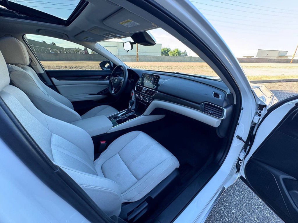 2018 Honda Accord Image 31