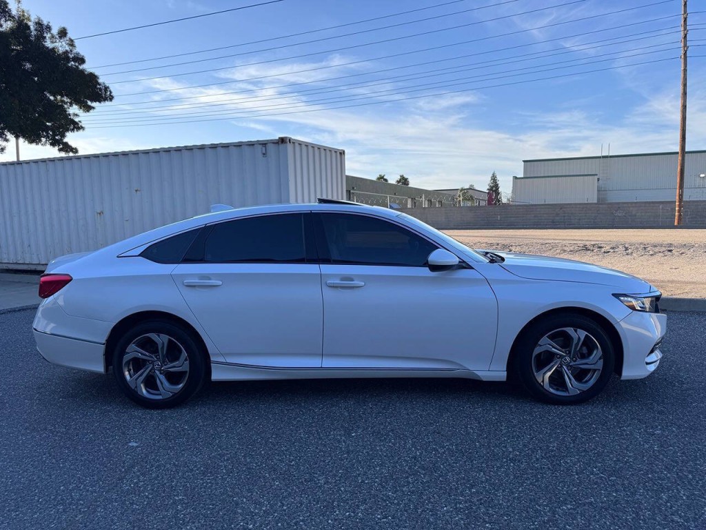 2018 Honda Accord Image 56