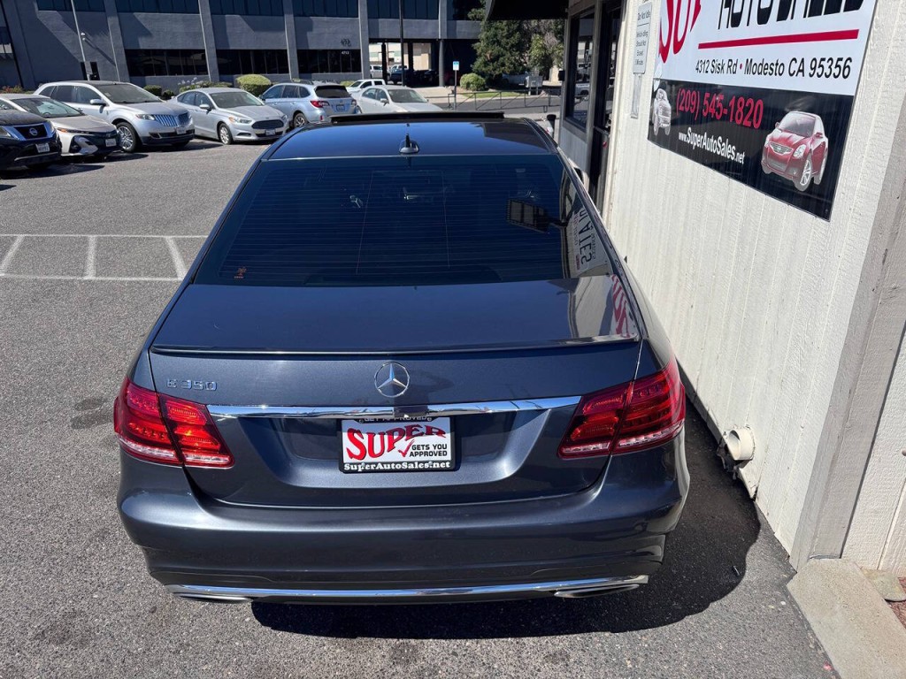 2016 Mercedes-Benz E-Class Image 22