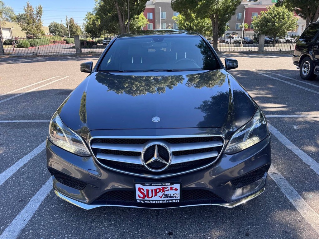 2016 Mercedes-Benz E-Class Image 46