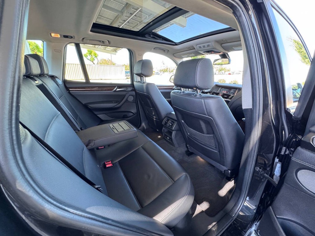 2017 BMW X3 Image 14