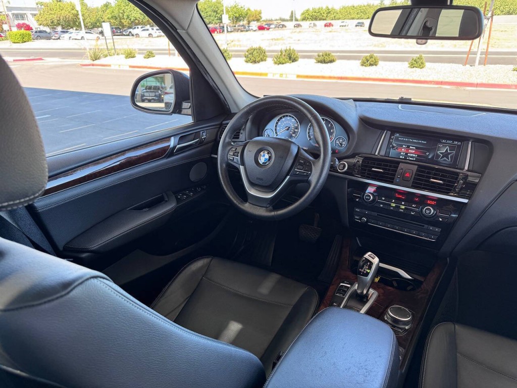 2017 BMW X3 Image 15
