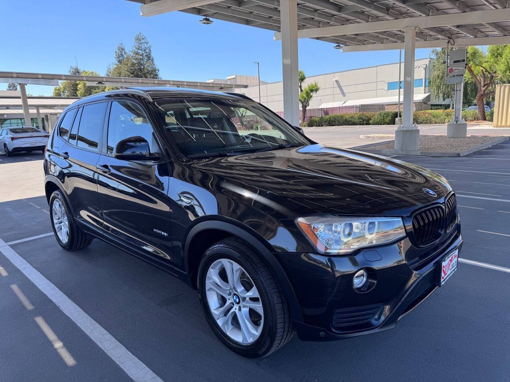 2017 BMW X3 Image 54