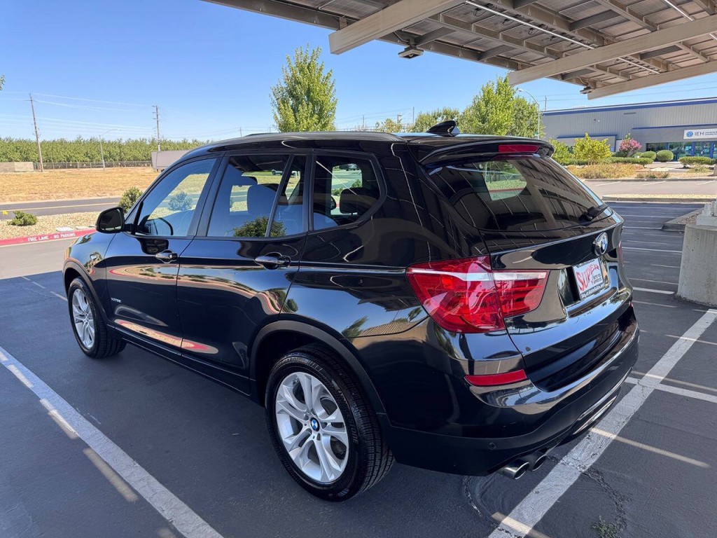 2017 BMW X3 Image 58