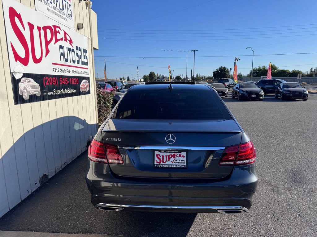 2016 Mercedes-Benz E-Class Image 4