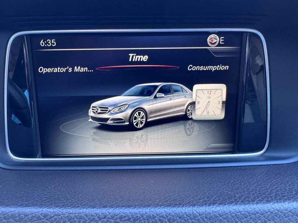 2016 Mercedes-Benz E-Class Image 22