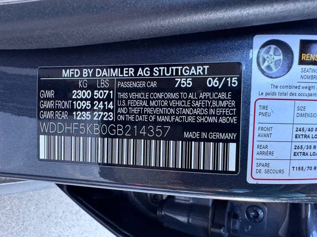 2016 Mercedes-Benz E-Class Image 50