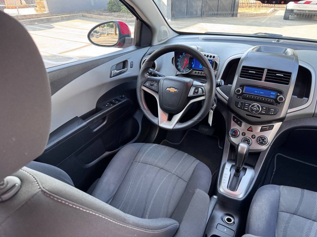 2014 Chevrolet Sonic Image 15