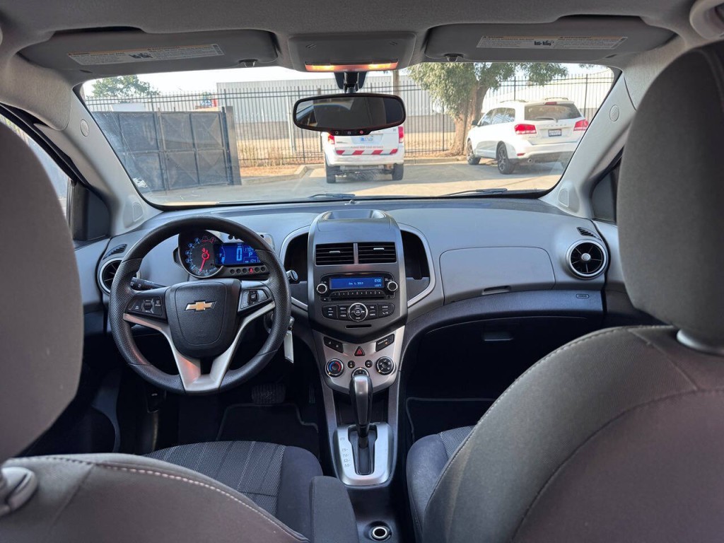 2014 Chevrolet Sonic Image 17