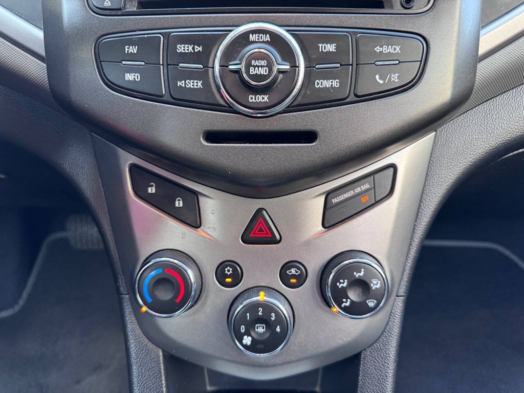 2014 Chevrolet Sonic Image 34