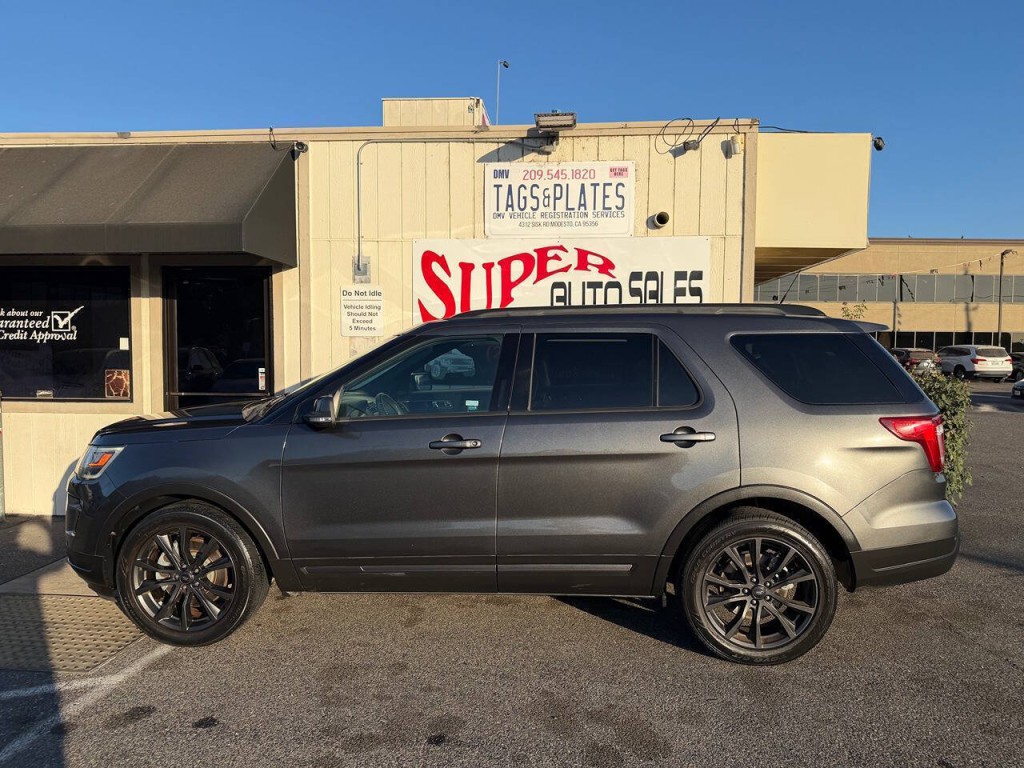 2018 Ford Explorer Image 8