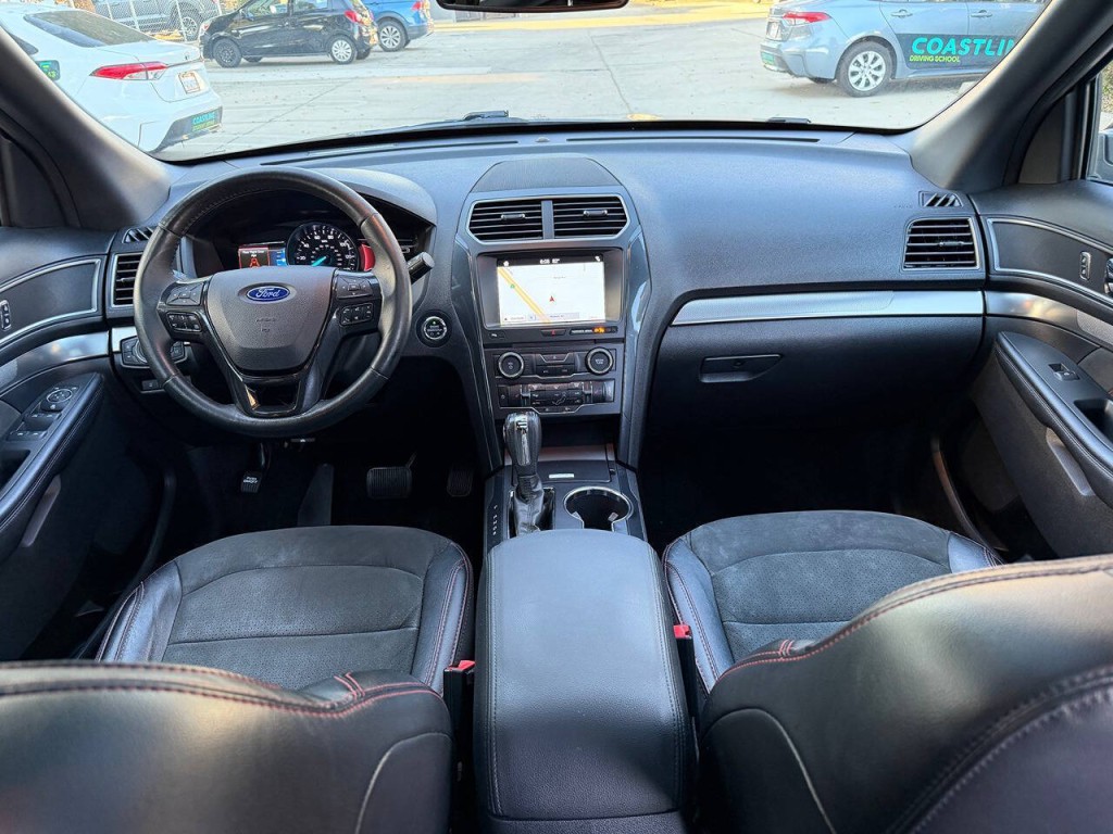 2018 Ford Explorer Image 20